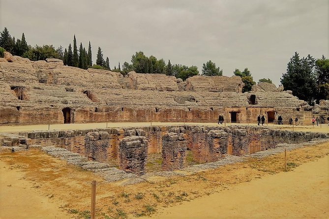 Visit to Italica Roman Ruins Tour tickets included - Practical Details: Meeting Point, Group Size, and Duration
