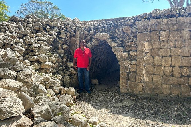 Visit to the archaeological site of Edzná + Ron - What Is Included and What to Consider