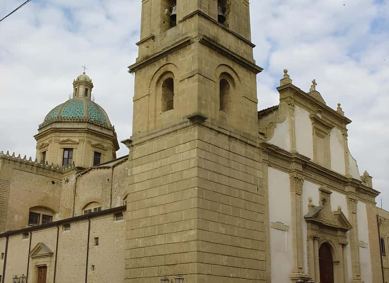 Visit to the Church of San Domenico in Castelvetrano - Exploring the Historic Roots of the Church