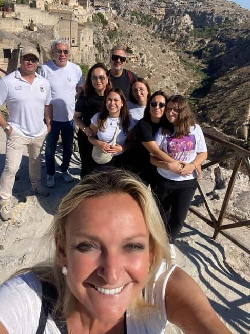 Visita ai Sassi di Matera in Italiano. CASA E CHIESA INCLUSE - Discovering the Cave House with Original Furniture