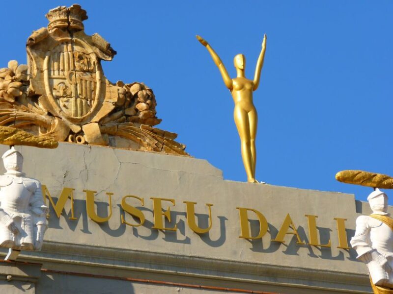 Visita guiada por el Teatro-Museo Dalí - Discover the World’s Most Surreal Museum in an Hour