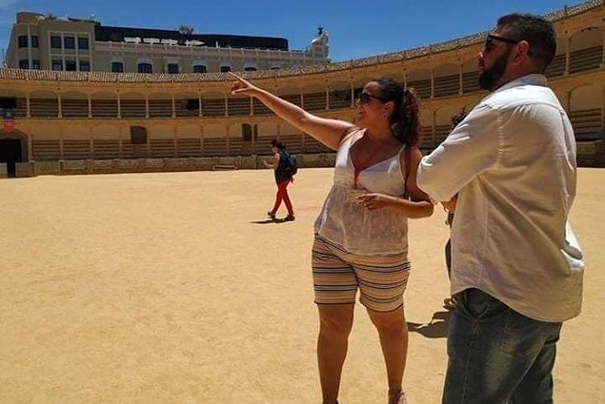 Visita Guiada Ronda - The Romantic Plaque and Local Charm