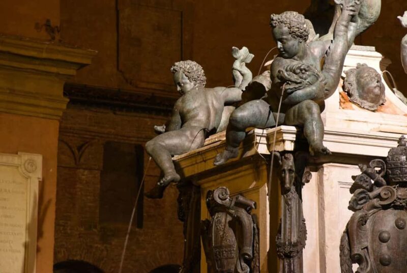 Visita Guidata di Bologna segreta, curiosa e misteriosa - Explore Ravenna’s Golden Mosaics and Sacred Streets at Night