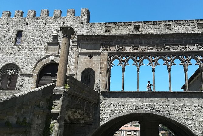 Viterbo Private City Tour including Popes Tombs Conclave Palace and Duomo - Exploring the Cattedrale di San Lorenzo and Its Artistic Treasures