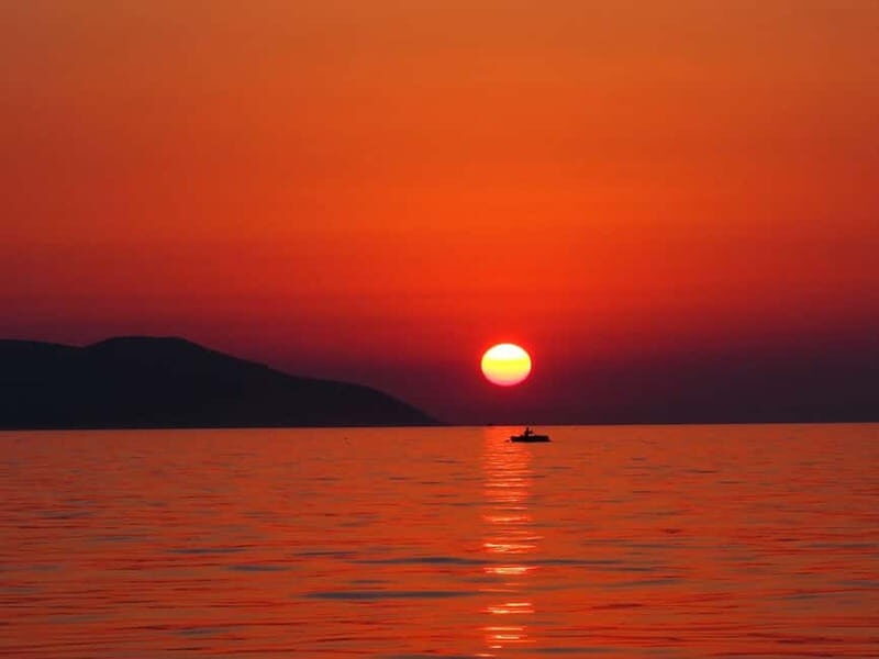 Vlore: Coastline City Sail at Night - Meeting Point at Vlore Port and Boat Boarding Process