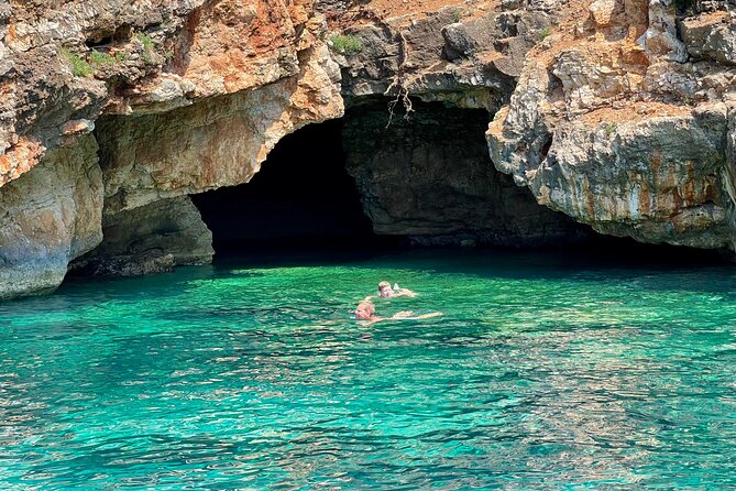 Vlore: Dafina Bay and Haxhi Ali Cave Private Speedboat Tour - Relaxing at St. Vasil Beach and Nearby St. Koli Bay