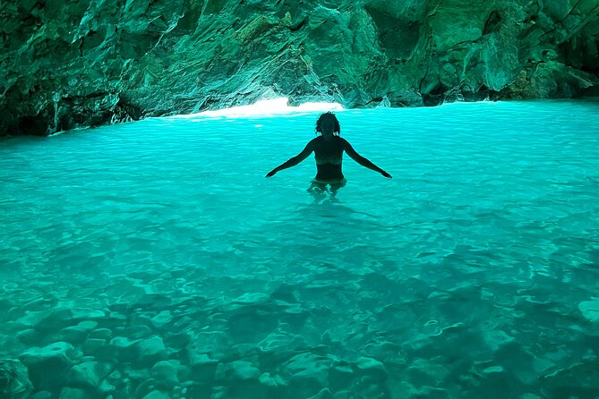 Vlore Grama Bay Beaches & Caves Small-Group Speedboat Tour - Discovering the Hidden Lloviz Bay and Its Blue Cave