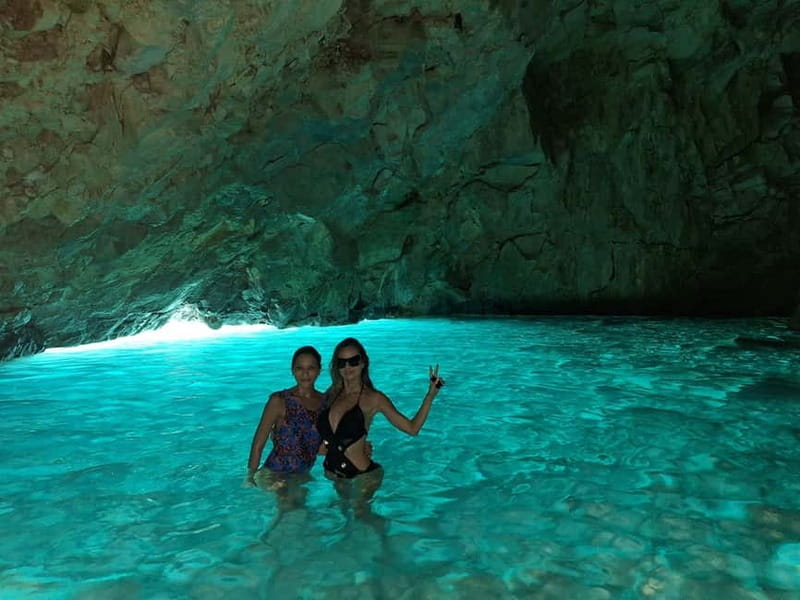 Vlorë: Speedboat Trip to Grama Bay w/ Snorkeling & Swimming - The Journey Back Along the Cliffs