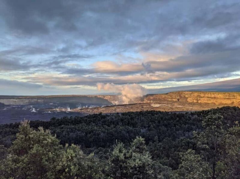 Volcanoes National Park Adventure - Scenic Drive along Chain of Craters Road
