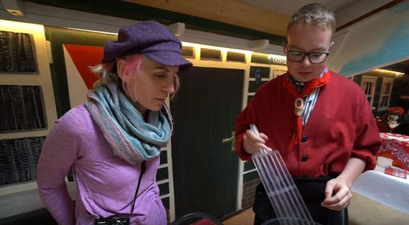 Volendam: 2.5-Hour Cheesemaking Workshop & Clog Making Tour - Starting Point at Simonehoeve in Volendam