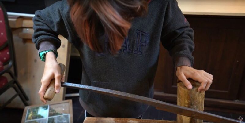 Volendam: 2-Hour Clogmaking Workshop and Cheese Tour - Explore the Charm of Volendam with a 2-Hour Clogmaking and Cheese Tour