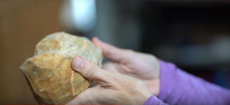 Volendam: 2-Hour Clogmaking Workshop and Cheese Tour - Comparing This Tour with Similar Experiences