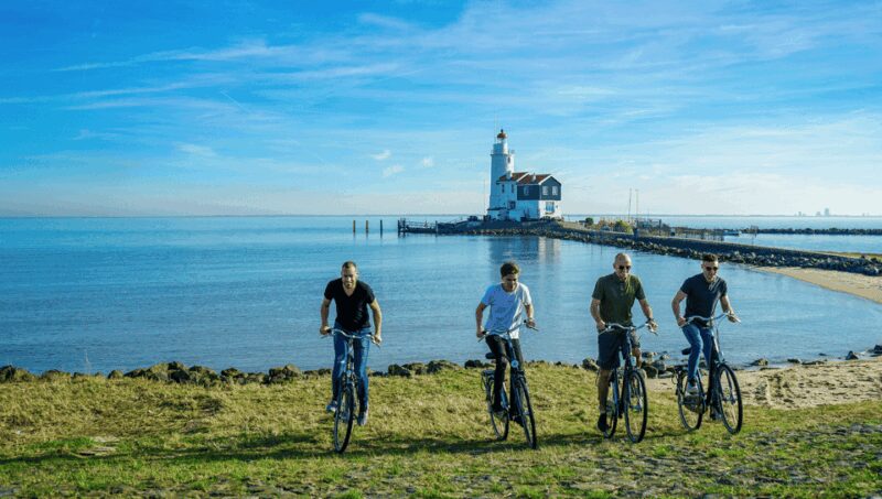Volendam: Bike Rental including Highlights-Routes - Exploring Edam’s Historic Charm and Cheese Market