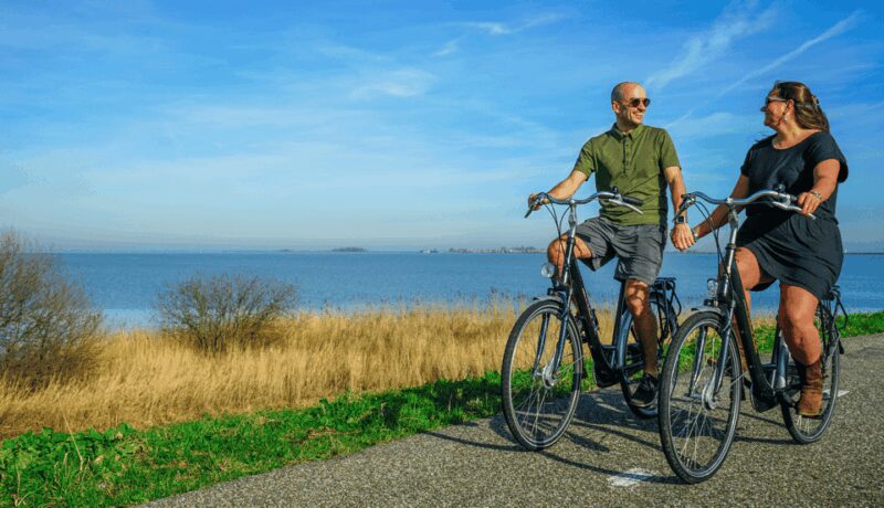 Volendam: Bike Rental including Highlights-Routes - Why Choose This Bike Rental Tour in Volendam?