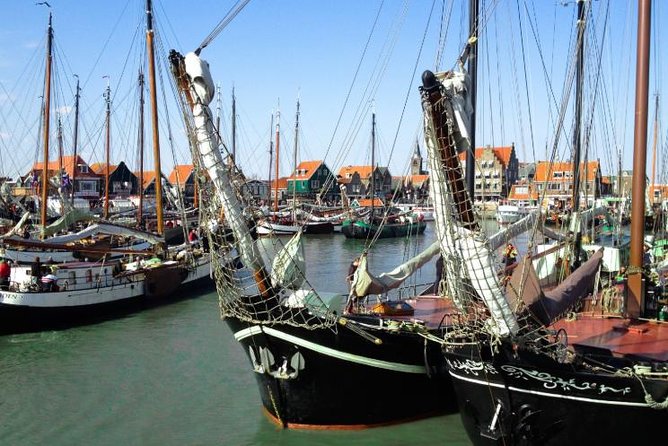 Volendam & Marken Private Tour in luxury Jaguar S Type 1/2 day - Exploring Monnickendam’s Historic Charm