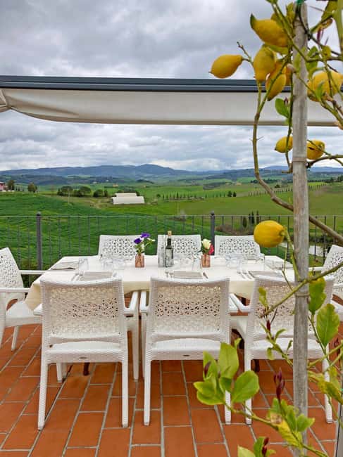 Volterra: Private Picnic in the Tuscan Countryside - Key Points