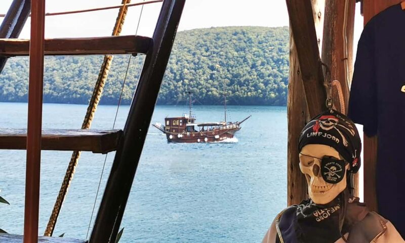 Vrsar: Lim Fjord Boat Tour with Swimming near Pirate's Cave - Discover the Charm of the Lim Fjord Boat Tour from Vrsar for $29