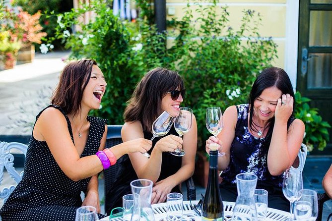 Wachau Valley Small-Group Tour and Wine Tasting from Vienna - Authentic Lunch at a Family-Run Austrian Wine Tavern