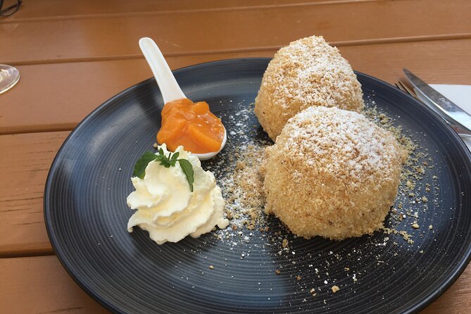 Wachau World Heritage Hike - The Role of the Guide and Personalization