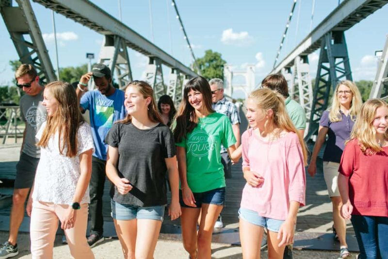 Waco: Fixer Upper Highlights and City Tour by Van - Waco Tour Departure and Meeting Point