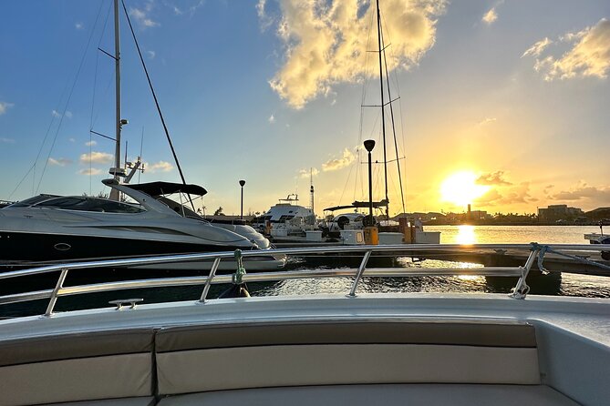 Waikiki Friday Fireworks Boat Cruise - The Boat and Seating Arrangements