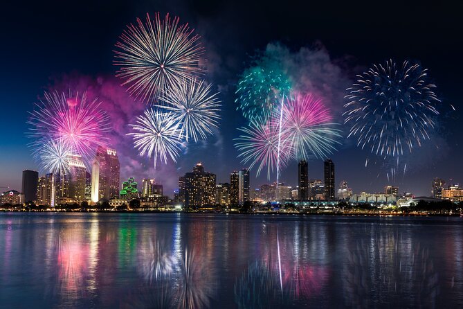 Waikiki Friday Fireworks Boat Cruise - Included Amenities and Beverage Policy