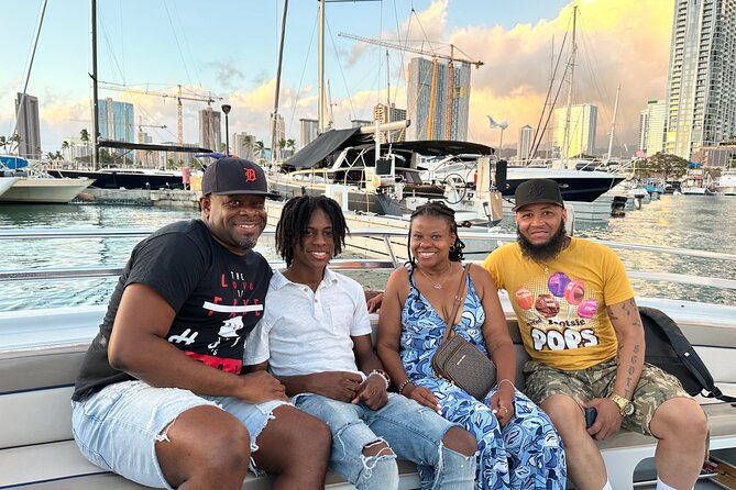 Waikiki Friday Fireworks Boat Cruise - Customer Feedback and Ratings