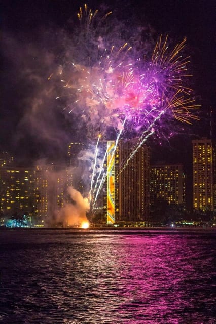 Waikiki: Friday Night Fireworks Catamaran Sail - Experience a Luxurious Fireworks Cruise in Waikiki for $75