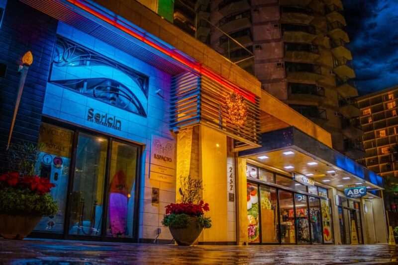 Waikiki Ghosts Boos and Booze Haunted Pub Crawl - Explore Waikiki’s Haunted Nightlife with the Boos and Booze Pub Crawl