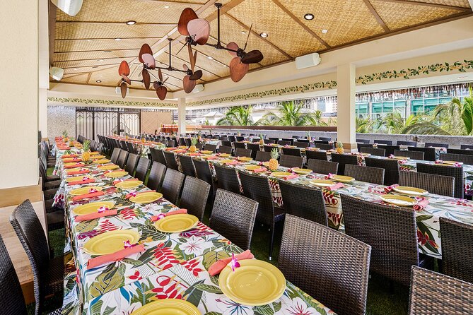 Waikiki Luau Buffet with Optional Rock-A-Hula Show Ticket - The Atmosphere and Guest Experience