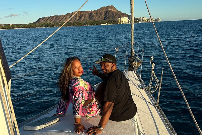 Waikiki private Day Tour and Sunset sail for couples - Diamond Head State Monument and Marine Encounters
