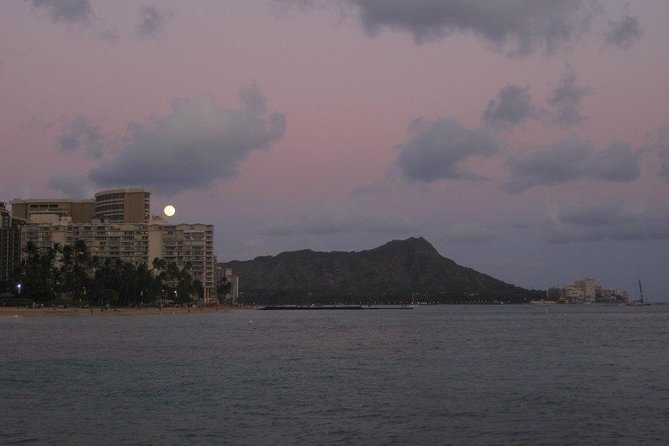 Waikiki Sunset Cocktail Cruise Including Drinks and Appetizers - Practical Tips for a Great Experience