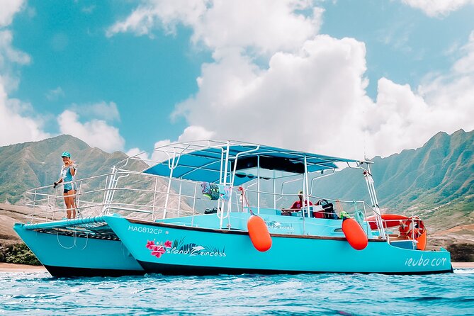 Waikiki Sunset Cruise Catamaran Boat Tour on Oahu - The Crew and Guides: Friendly and Knowledgeable Hosts