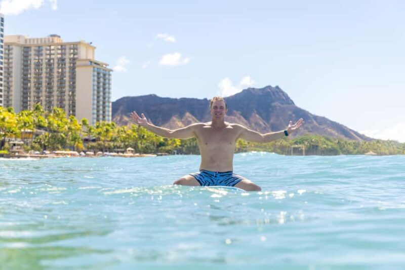 Waikiki: Surf Lesson & Bonus Beach Setup (Chairs & Umbrella) - The Water Experience: Catching Waves in Waikiki