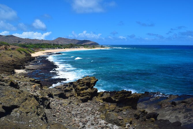 Waikiki Trolley Blue Line Coastline & Local Grindz Hop-on Hop-off - Sweets from Leonard’s Bakery