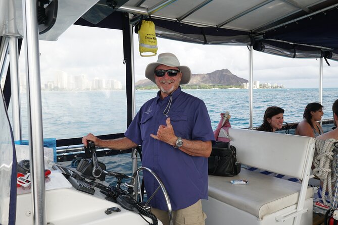 Waikiki Turtle Snorkeling Tour - Amenities and Comfort on the Boat