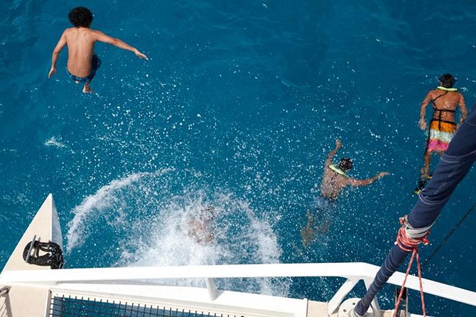 Waikoloa Catamaran Morning Snorkel Inluding Lunch - Key Points