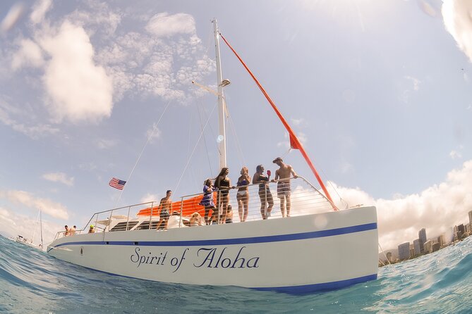 Waikoloa Turtle Catamaran Snorkel Sail - Post-Snorkel Relaxation with Tropical Refreshments