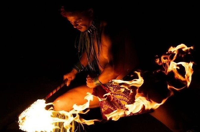 Wailua Nui Luau at Kauai Hilton Garden Inn - Polynesian Performances: Dancers, Musicians, and Fire-knife Acts