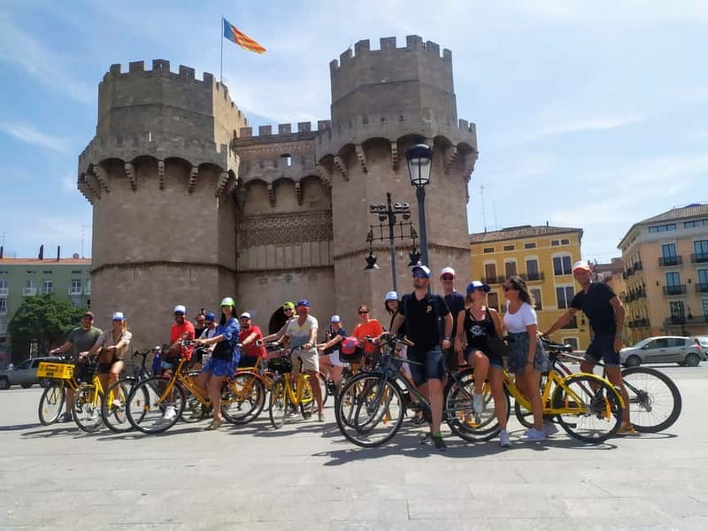Wake Up with Valencia: Morning Bike Tour of City Highlights - Visiting the City of Arts and Sciences