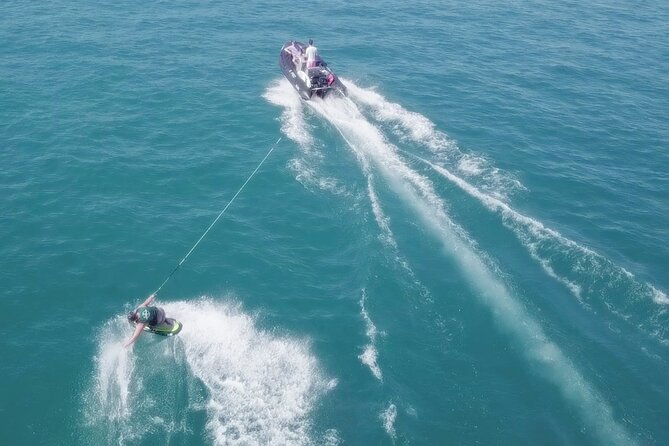 Wakeboarding Lake Zurich - afternoon ! - The Scenic Setting of Lake Zurich