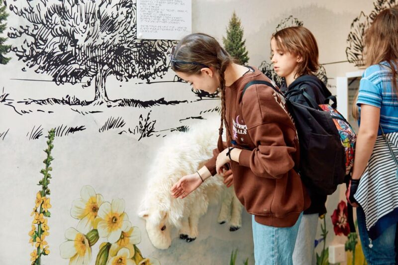 Waksmund: Admission ticket to Brama w Gorce - Observe Animals in Naturalistic Enclosures