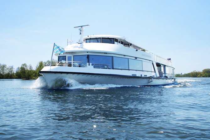 Walhalla tour by boat in Regensburg - Scenic River Views from the Swarovski-Crystal Vessel