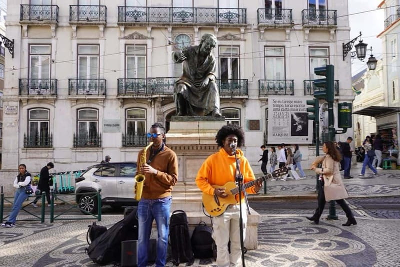 Walk Lisbon Like a Local: Bairro Alto & Downtown Experience - Exploring the Unique Vibe of Bairro Alto