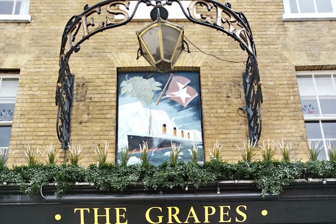 Walk the Secrets of the Titanic: Private Tour - Starting Point at Town Quay Marina