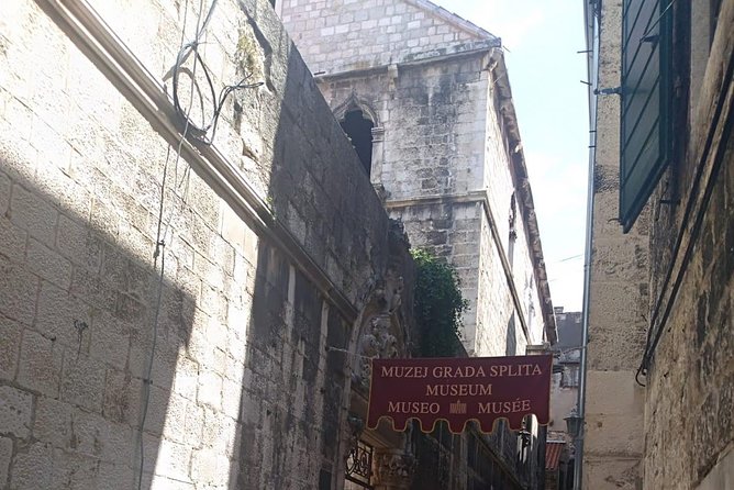 Walk through Split with an archeologist - Exploring the Palace Substructures and Hidden Roman Architecture