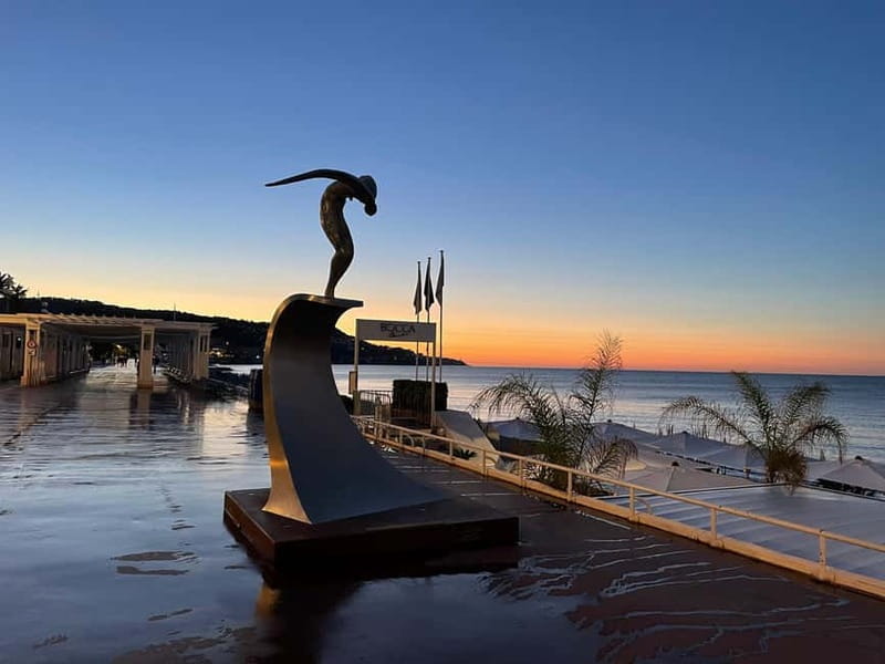 Walking City Tour in the Heart of Nice - Exploring the Angel of the Bay, Blue Chair, and 150 Years Monument