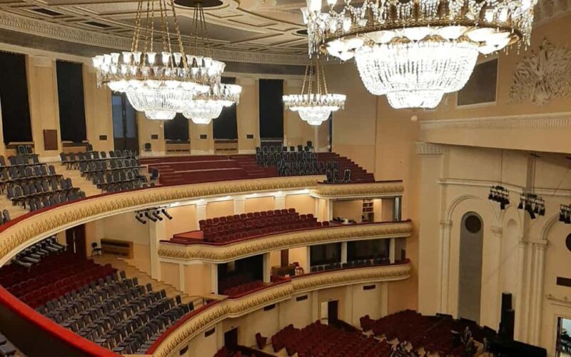 Walking City Tour in Yerevan with 10 yo Brandy & 5 Wines - Discover the Unique Charm of Yerevan on Foot