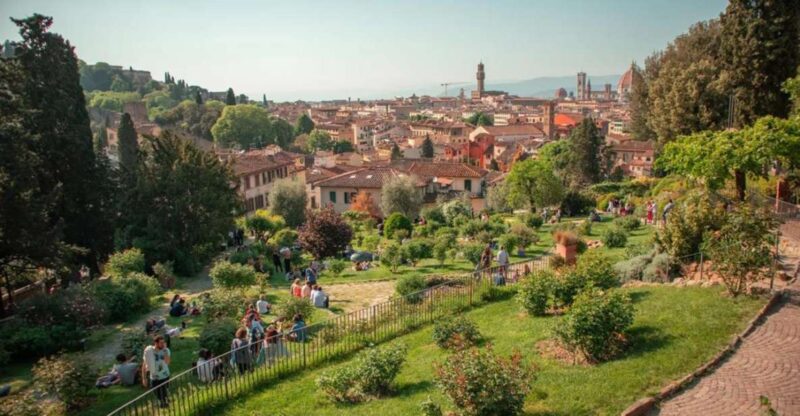 Walking Florence: Medici District, Piazza Repubblica & Duomo - Key Points