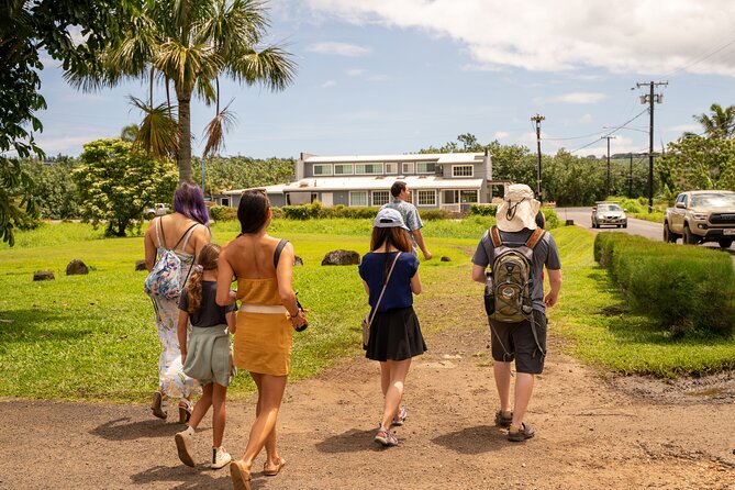 Walking Food Tour Exploring Hanalei - Practical Details: Group Size, Duration, and Accessibility
